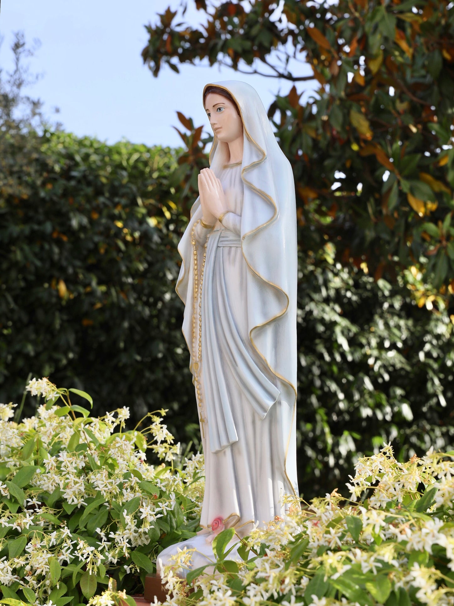 Exquisita estatua de la Virgen María de Lourdes de 80 cm para el altar o jardín del hogar, estatua de la Virgen María moldeada de 31 pulgadas, gran estatua del altar del hogar