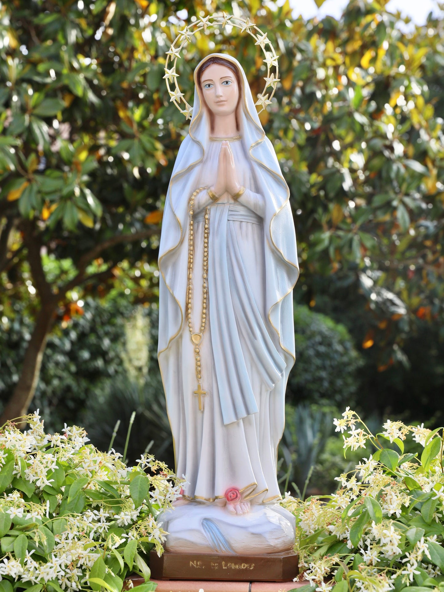 Exquisita estatua de la Virgen María de Lourdes de 80 cm para el altar o jardín del hogar, estatua de la Virgen María moldeada de 31 pulgadas, gran estatua del altar del hogar