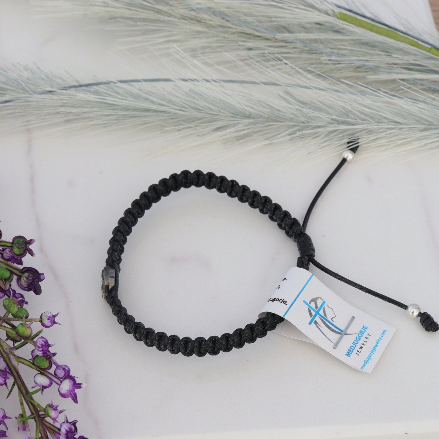 Pulsera de San Benito, pulsera de San Benito hecha a mano, pulsera Medjugorje, pulsera tejida, pulsera para hombre, pulsera simple, una medalla