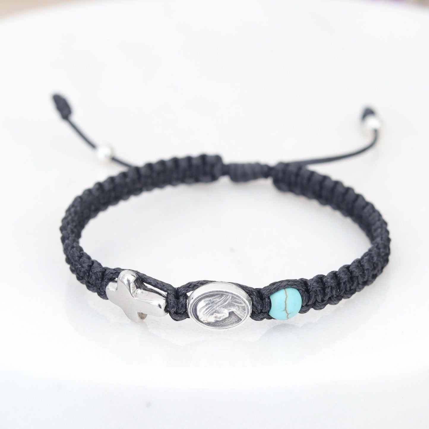 Pulsera de macramé hecha a mano con cruz y medalla de la Virgen María/Pulsera de piedras preciosas/Pulsera Devine Mercy medjugorje/pulsera de macramé