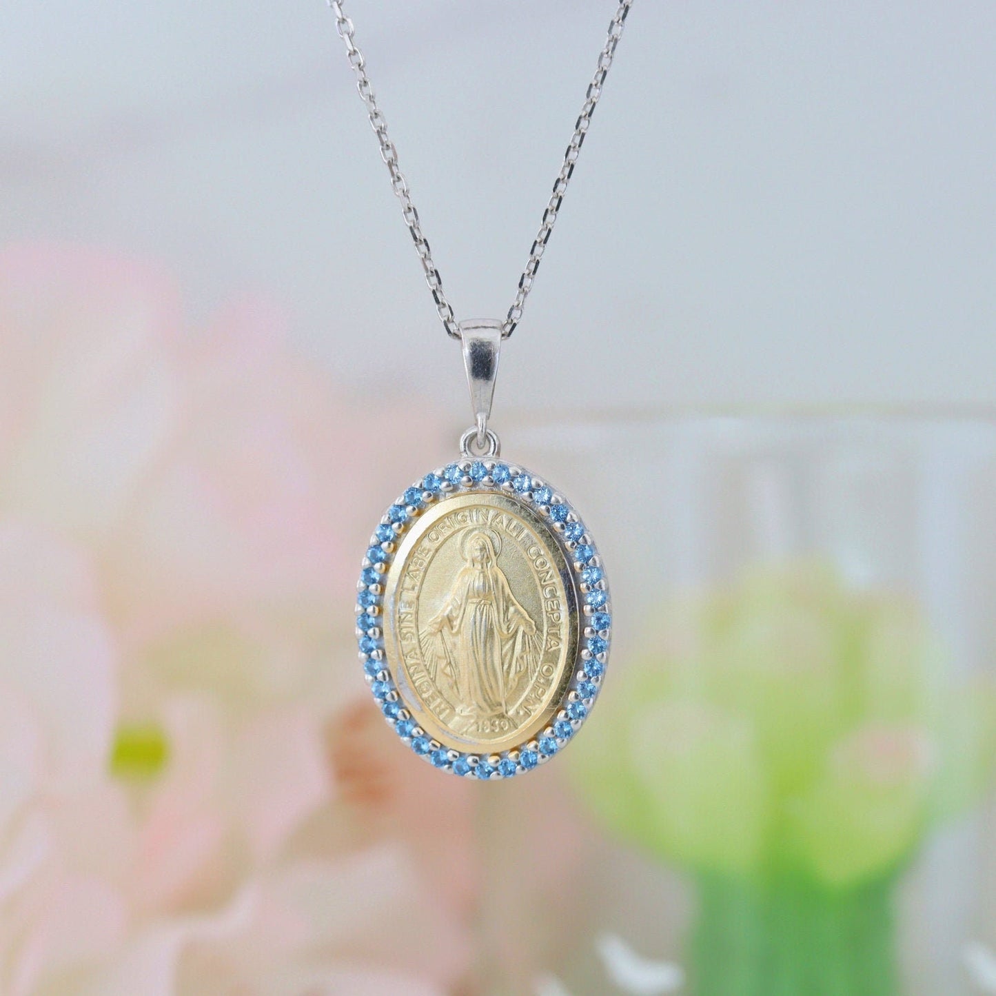 Dije para collar de Medalla Milagrosa bañada en oro de plata de primera ley con circonio cúbico, Colgante de Nuestra Señora de Gracia con acabado de alta calidad