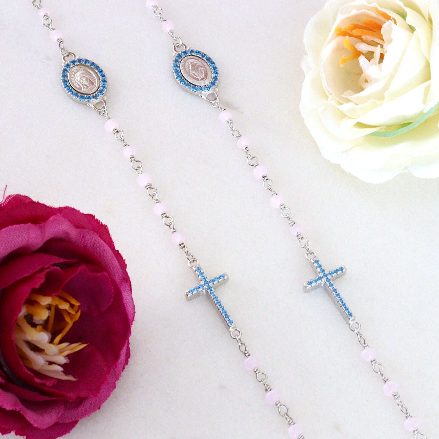 Pulsera de rosario de cuarzo rosa para mujer, pulsera de rosario de Medalla Milagrosa con cuentas rosas, delicada pulsera de medalla milagrosa con circonio