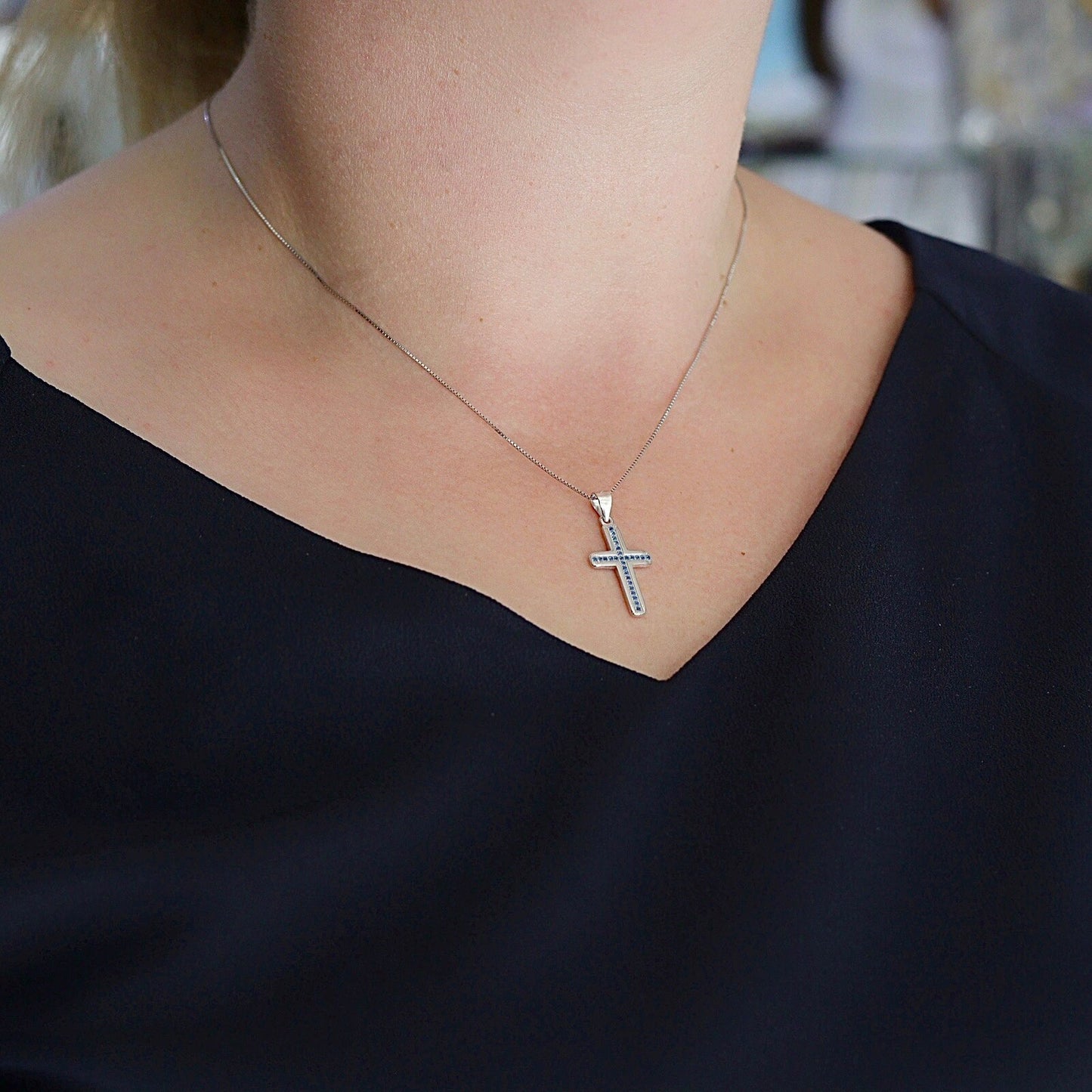 Collar de cruz azul de plata de ley, colgante de cruz azul de Medjugorje, collar de cruz de circonio cúbico azul para damas, encanto de cruz divina