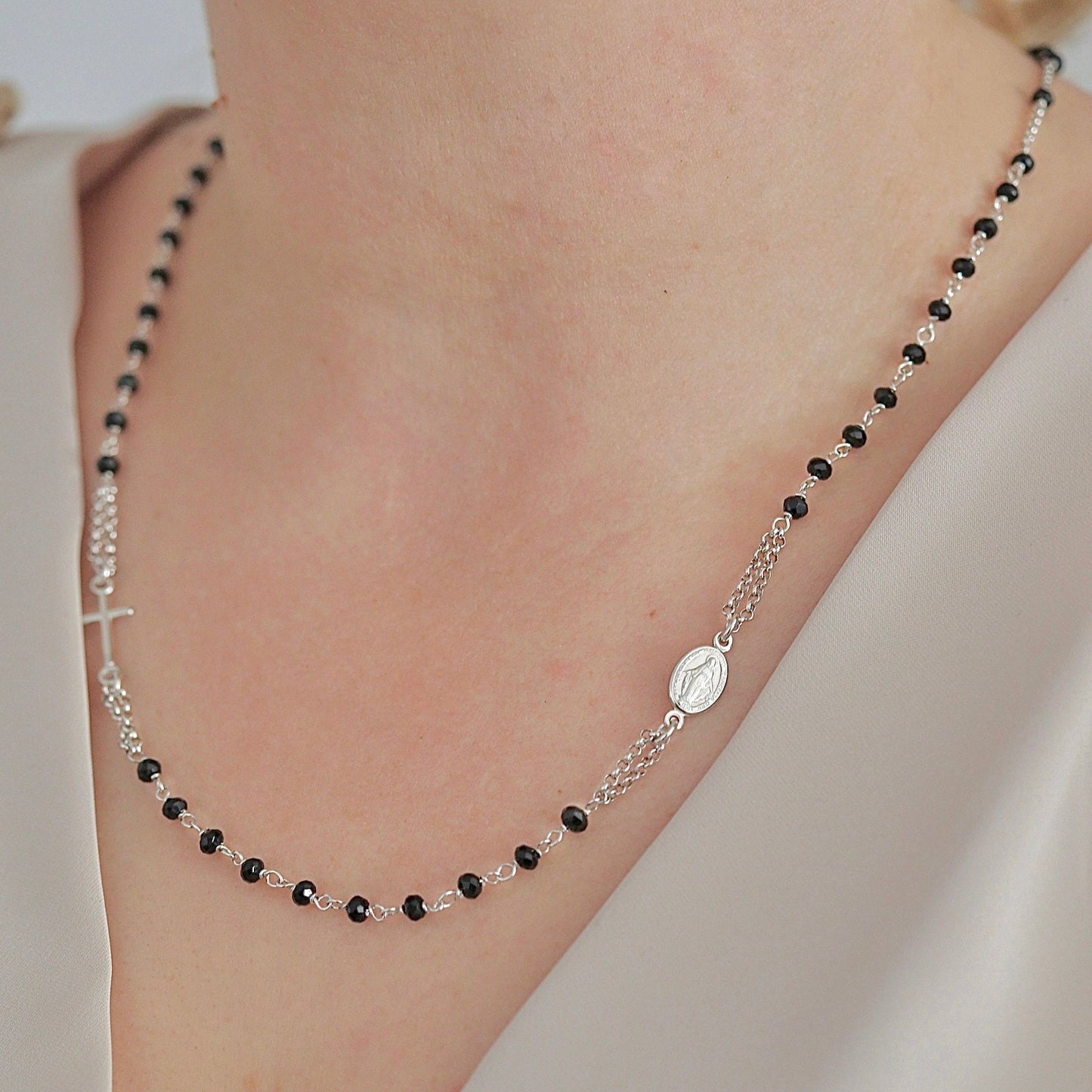 Collar de rosario de turmalina negra para mujer, collar de rosario de plata de ley 925 con Medalla Milagrosa, collar de rosario de ónix negro de 20 pulgadas