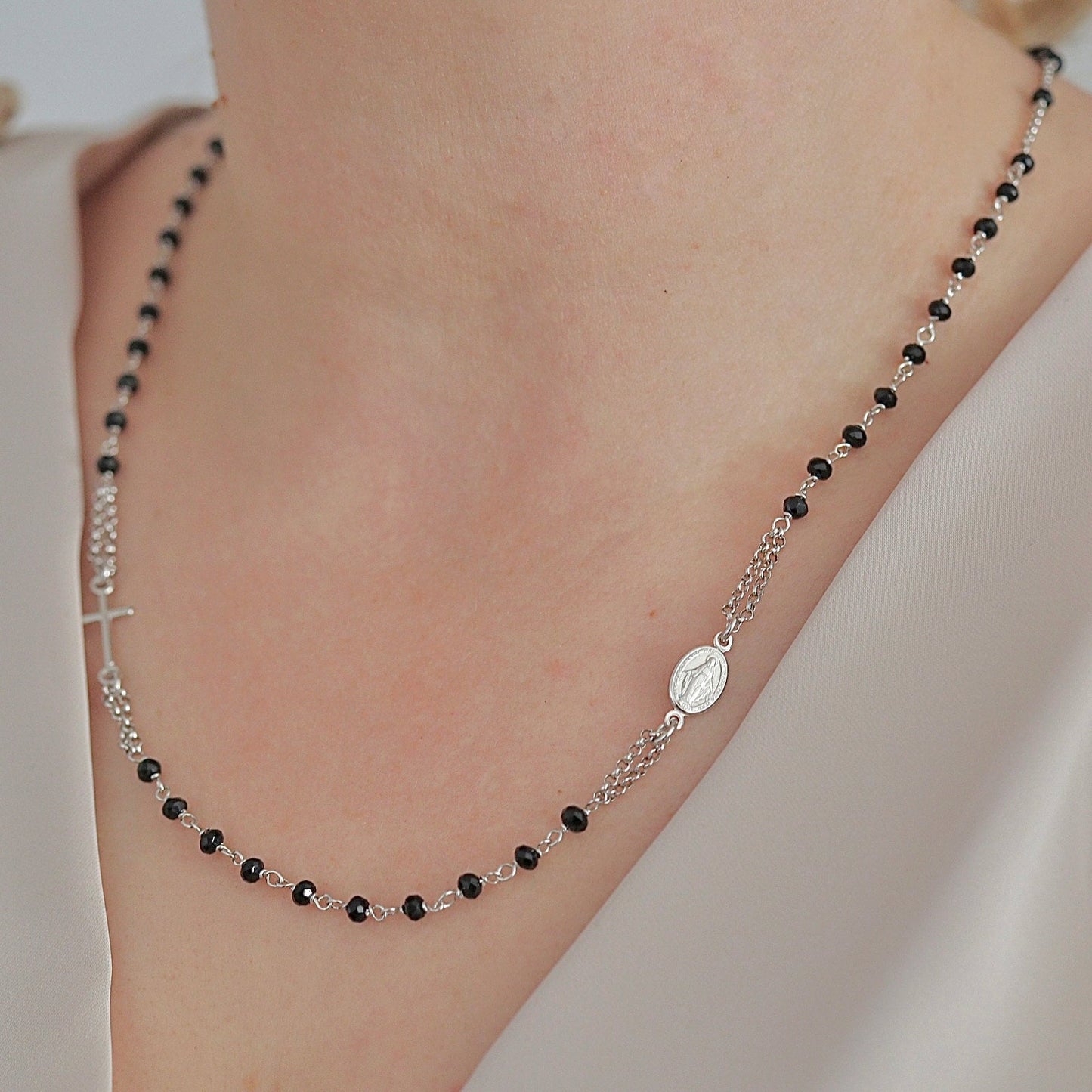 Collar de rosario de turmalina negra para mujer, collar de rosario de plata de ley 925 con Medalla Milagrosa, collar de rosario de ónix negro de 20 pulgadas