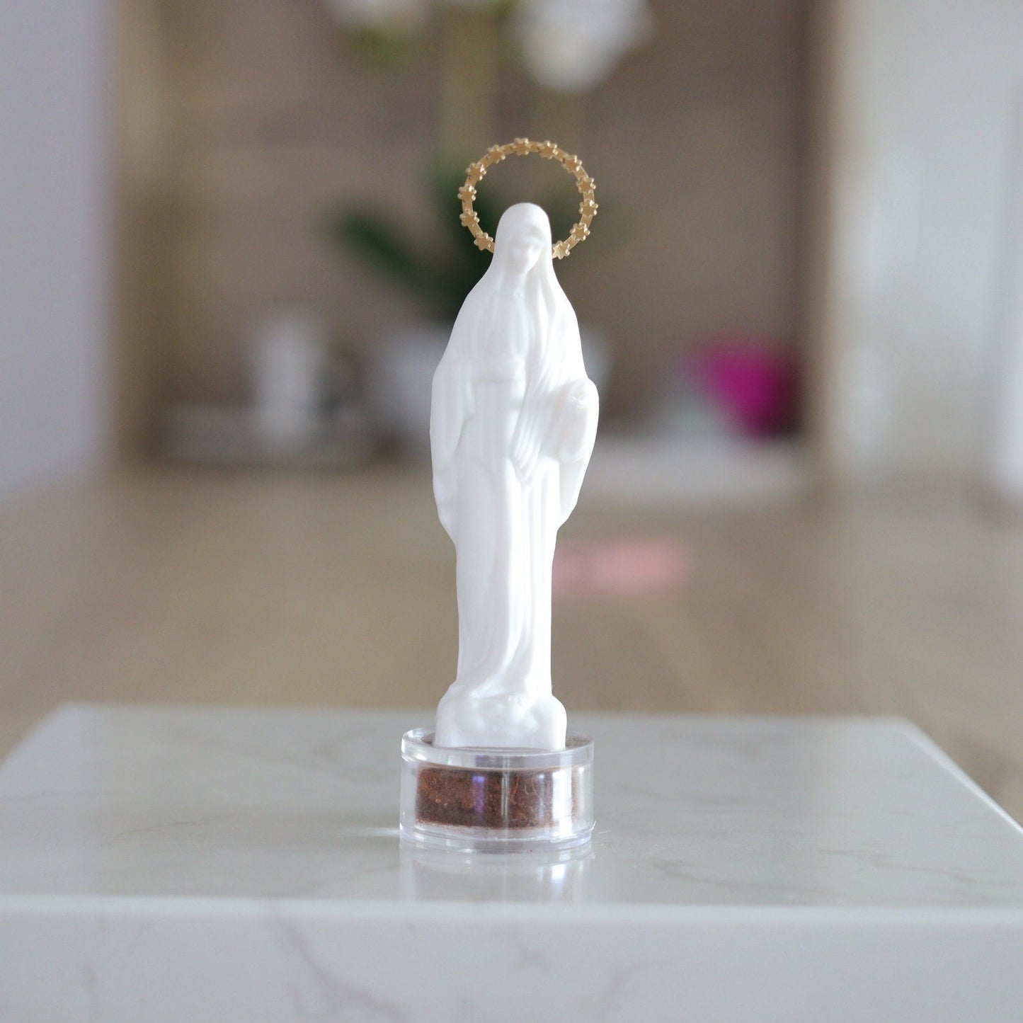 Estatua de Medjugorje, estatua de Nuestra Señora de Medjugorje, estatua de la Virgen María con tierra de la Colina de las Apariciones, estatua de la Reina de la Paz con tierra de reliquia