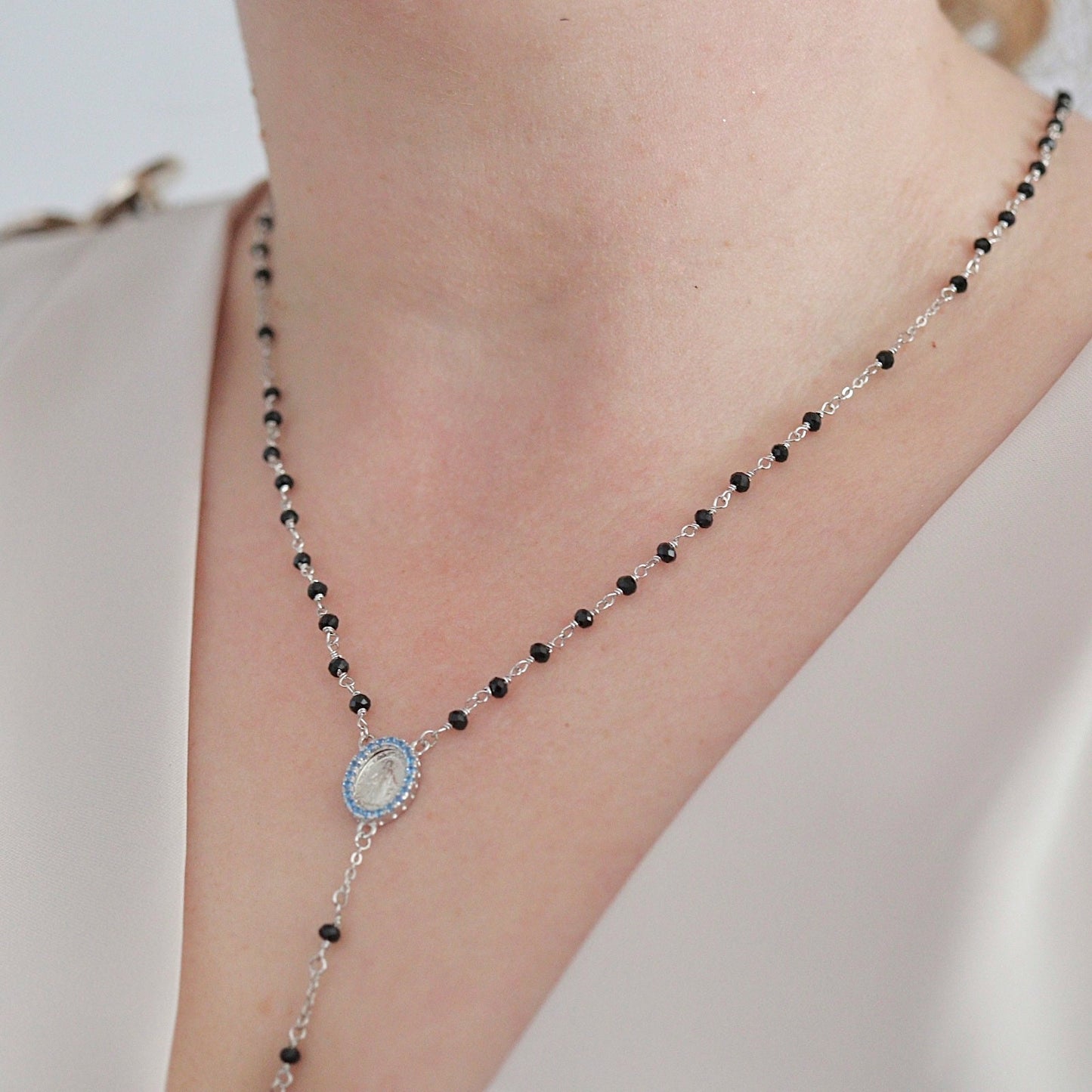 Collar rosario, plata de primera ley 925, collar de ónix negro estilo minimalista, delicado rosario con Meda Milagrosa, regalo para mujer o adolescente
