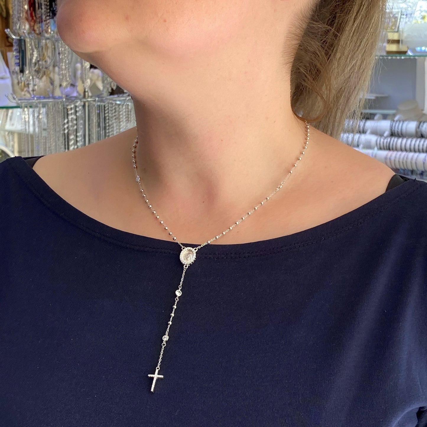 Collar de cuentas de rosario delicado de plata de ley con Medalla Milagrosa, collar de rosario de Medjugorje para damas, collar de cuentas de rosario de 20 pulgadas