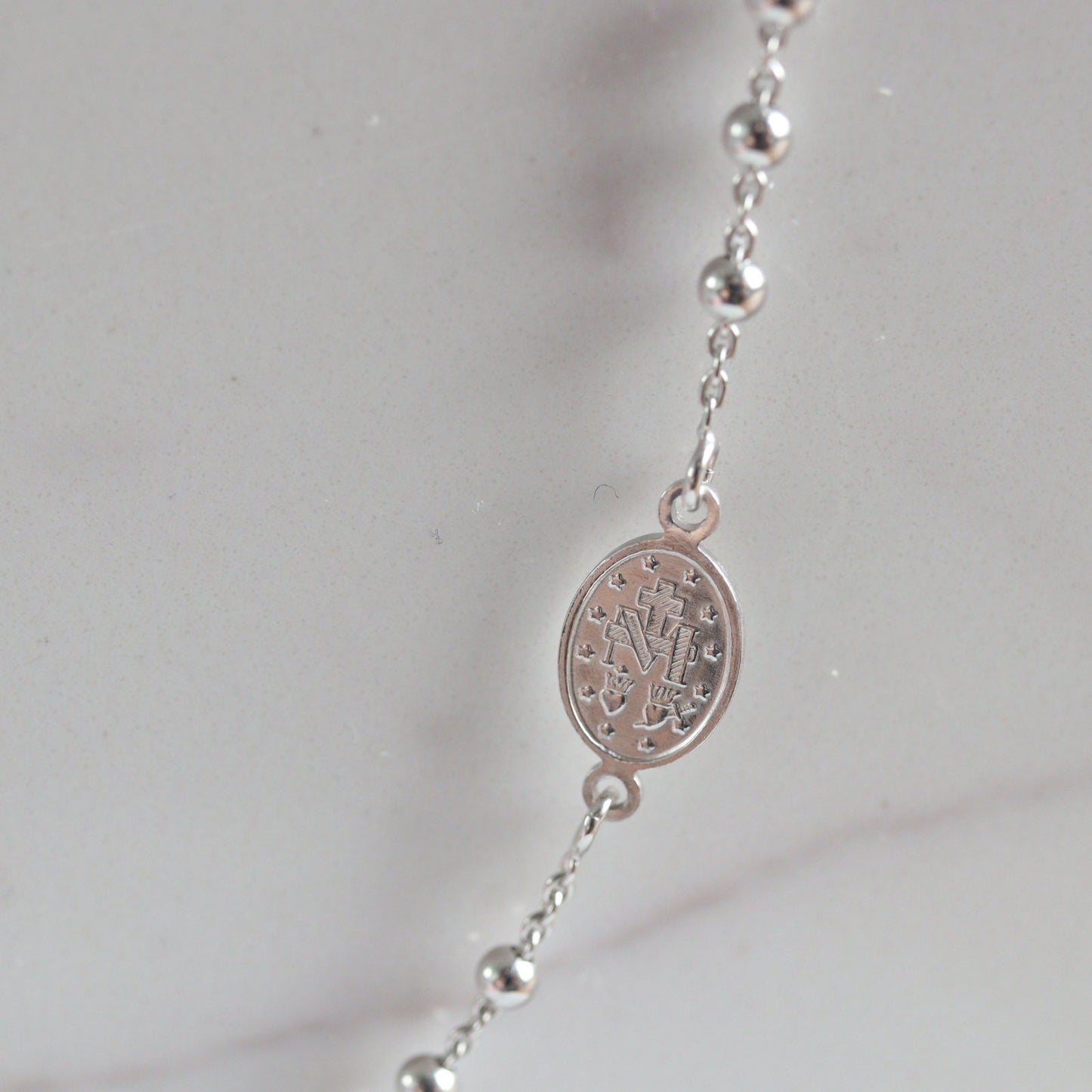 Collar de cuentas de rosario para mujer collar de rosario de plata, collar de medalla milagrosa, collar de 18 pulgadas, collar de cuentas de la Virgen María