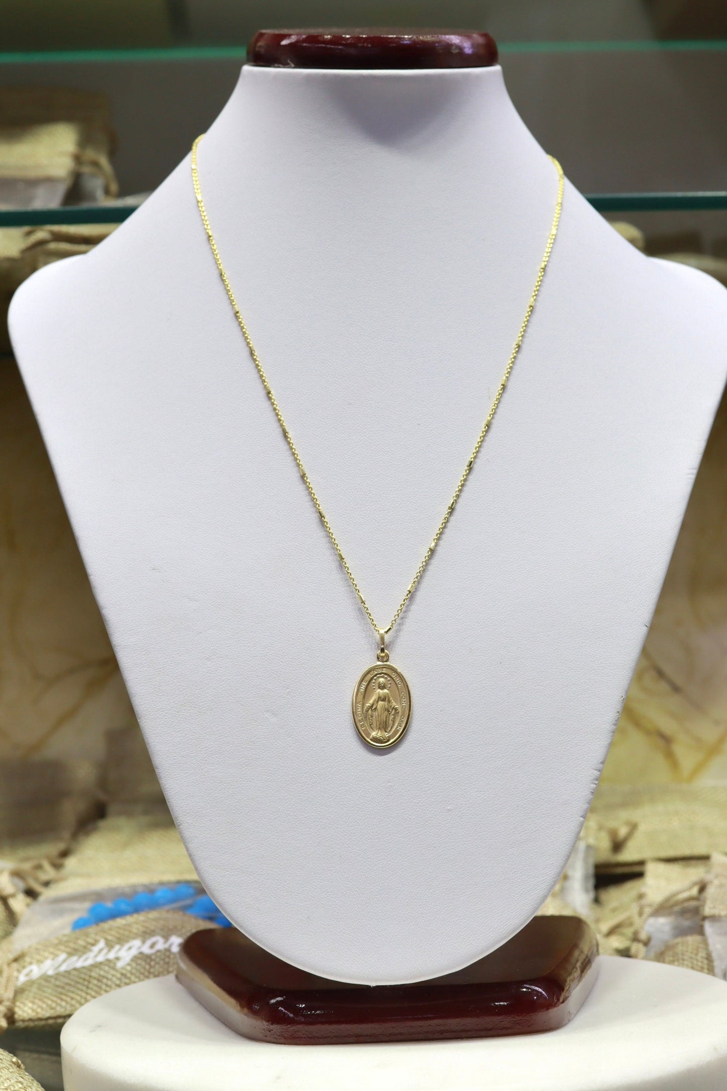 Colgante de collar de Medalla Milagrosa presentado en oro de plata de primera ley, relleno de oro del collar de la Medalla Milagrosa de Nuestra Señora