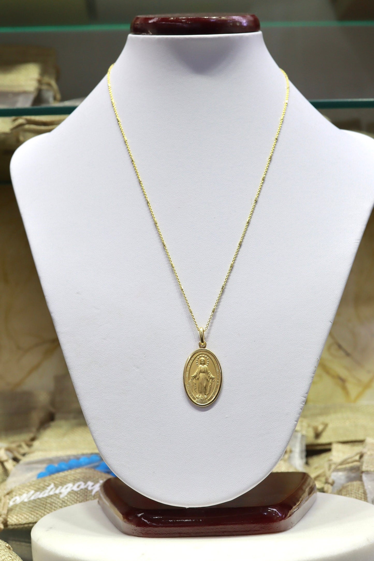 Colgante de collar de Medalla Milagrosa presentado en oro de plata de primera ley, relleno de oro del collar de la Medalla Milagrosa de Nuestra Señora