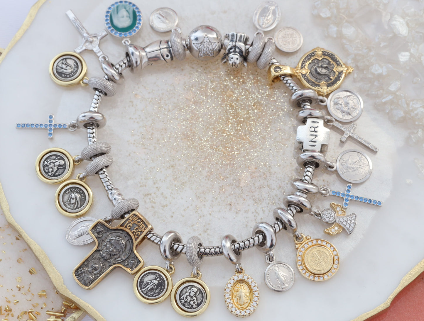 Encanto de plata de ley de San Francisco de Asís, colgante pandora igual de San Francisco, encanto de pulsera católica, encanto católico de pulsera de plata