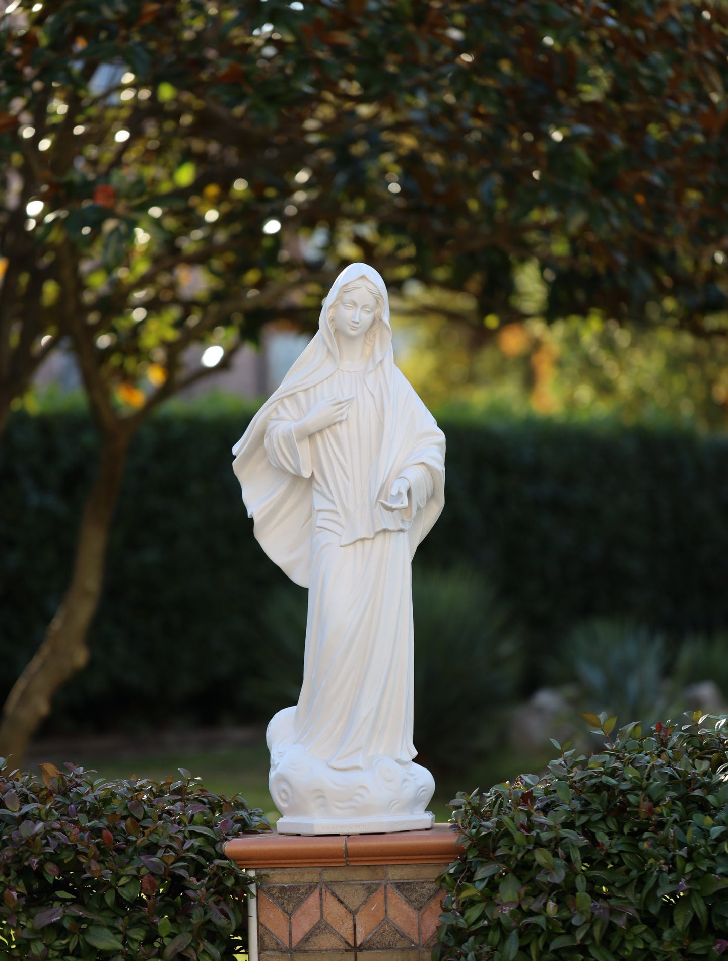 Estatua de Nuestra Señora, escultura de la Virgen María, estatua de Nuestra Señora de Medjugorje, estatua de la Reina de la Paz estatua de 3 pies, estatua de Nuestra Señora de Medjugorje