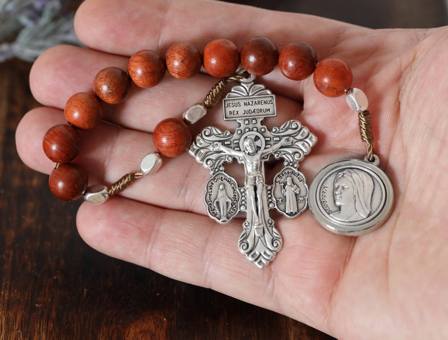 Rosario cruzado de perdón, cuentas de rosario de una década de palo de rosa, rosario de una década de la Reina de la Paz, cuentas de rosario de Medjugorje en miniatura, rosario de bolsillo