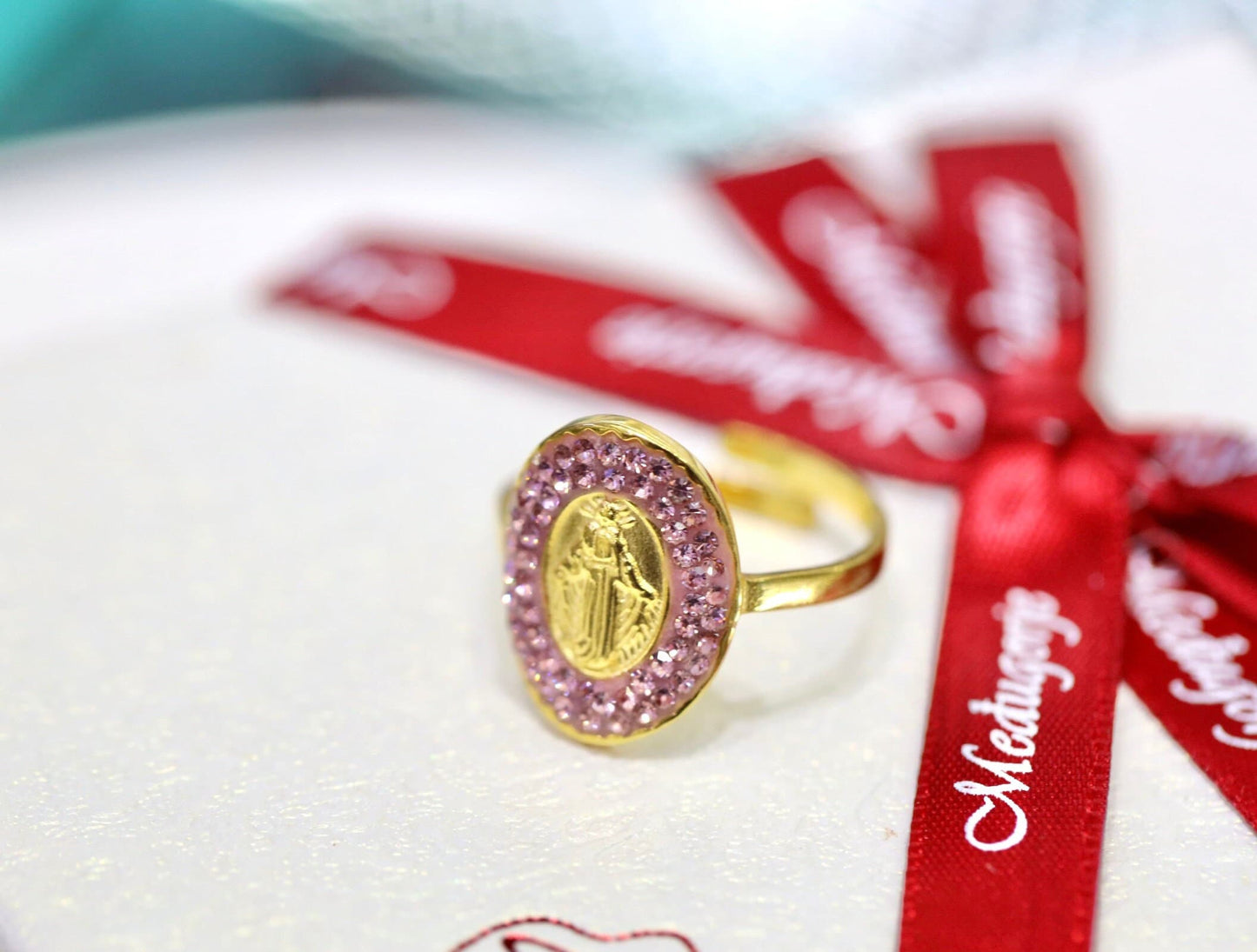 Anillo de acero inoxidable relleno de oro Nuestra Señora de Gracia, anillo de tamaño ajustable con la Virgen María, anillo de oro Medalla Milagrosa con circonio cúbico