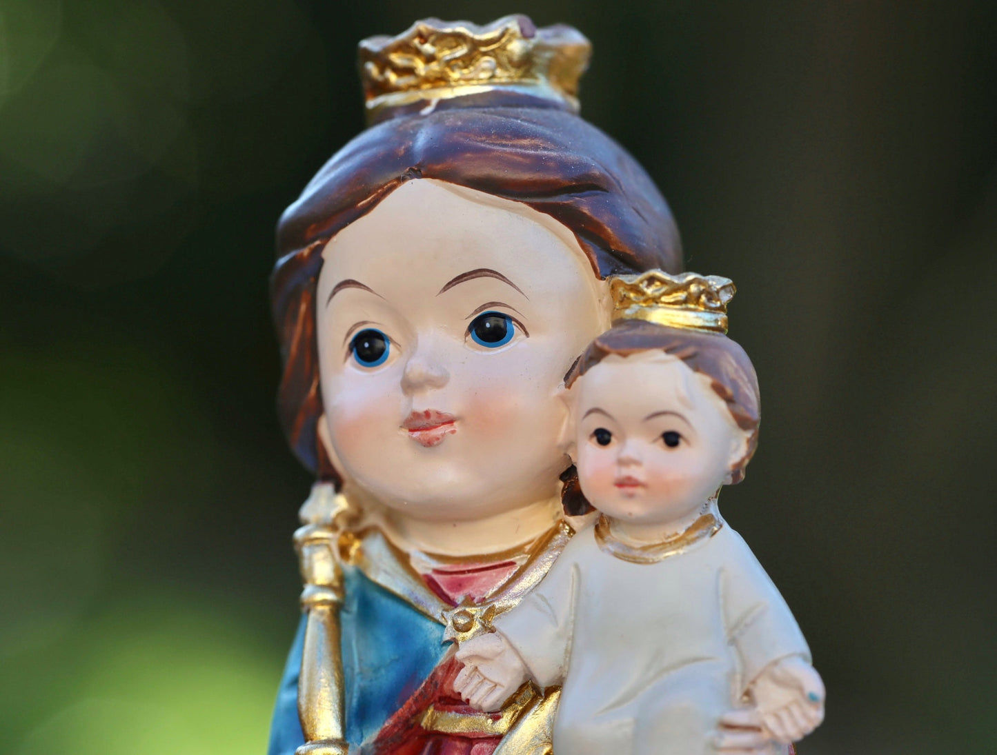 Estatua de Nuestra Señora Auxiliadora de los Cristianos, estatua en miniatura de Nuestra Señora Auxiliadora, estatua de la colección de bebés de Medjugorje, estatua de la Madre María