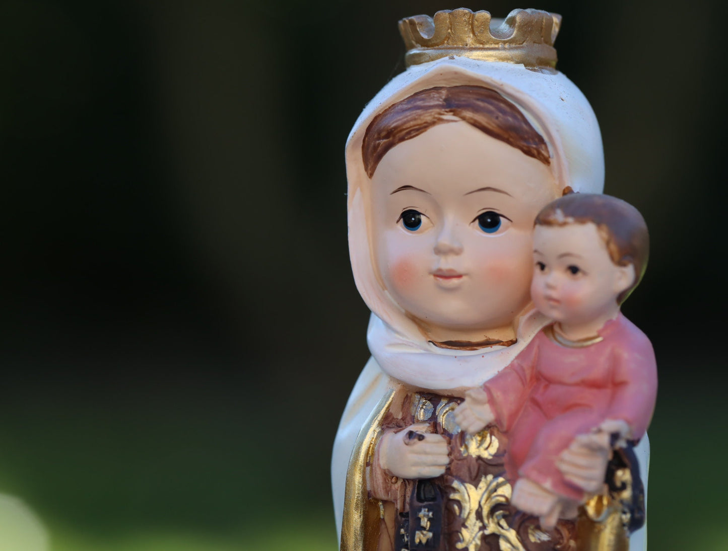Estatua en miniatura de Nuestra Señora del Monte Carmelo, estatua de la colección de bebés del Monte Carmelo, estatua del escapulario marrón de Nuestra Señora, estatua del santo católico