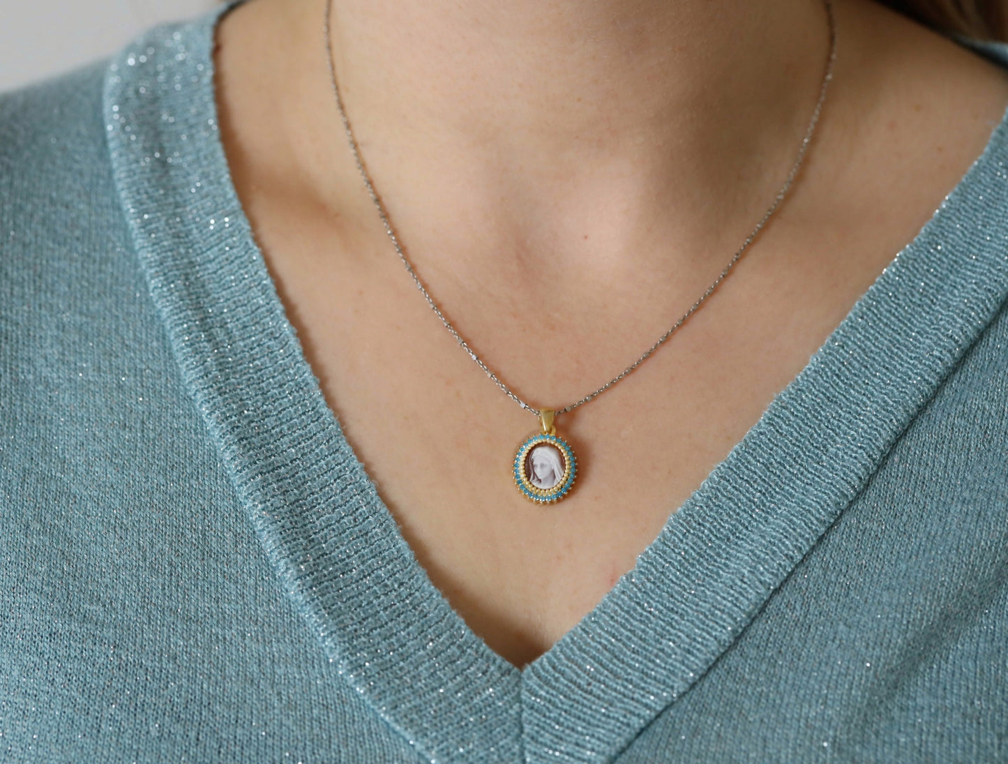 Colgante de Nuestra Señora, collar de Nuestra Señora de Medjugorje, colgante de la Reina de la Paz, colgante de camafeo relleno de oro de plata de ley 925, colgante para niña