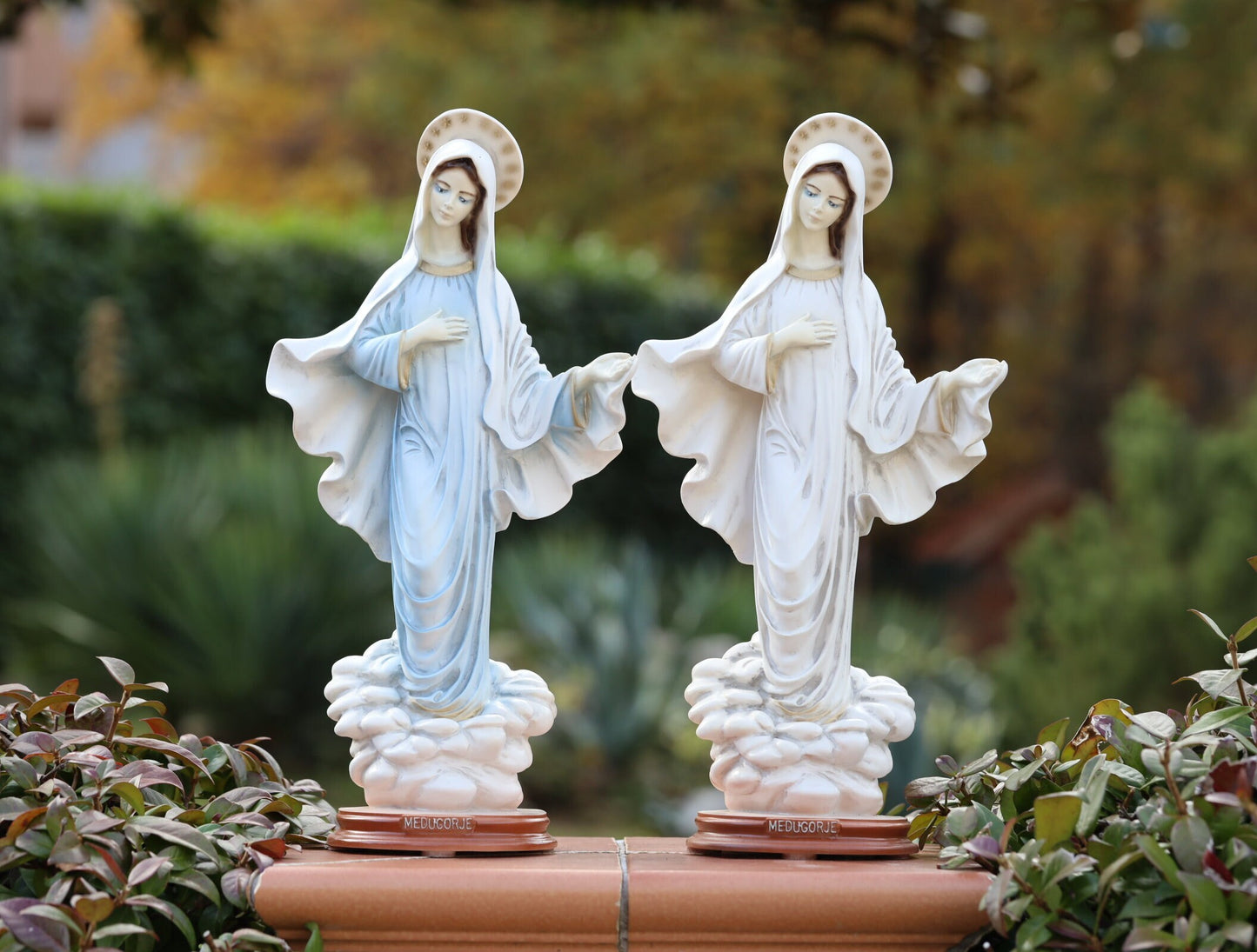 Estatua de la Virgen María, escultura de la Reina de la Paz, estatua de polvo de mármol de la Madre María, estatua católica, estatua del jardín, estatua del altar de la casa de Nuestra Señora