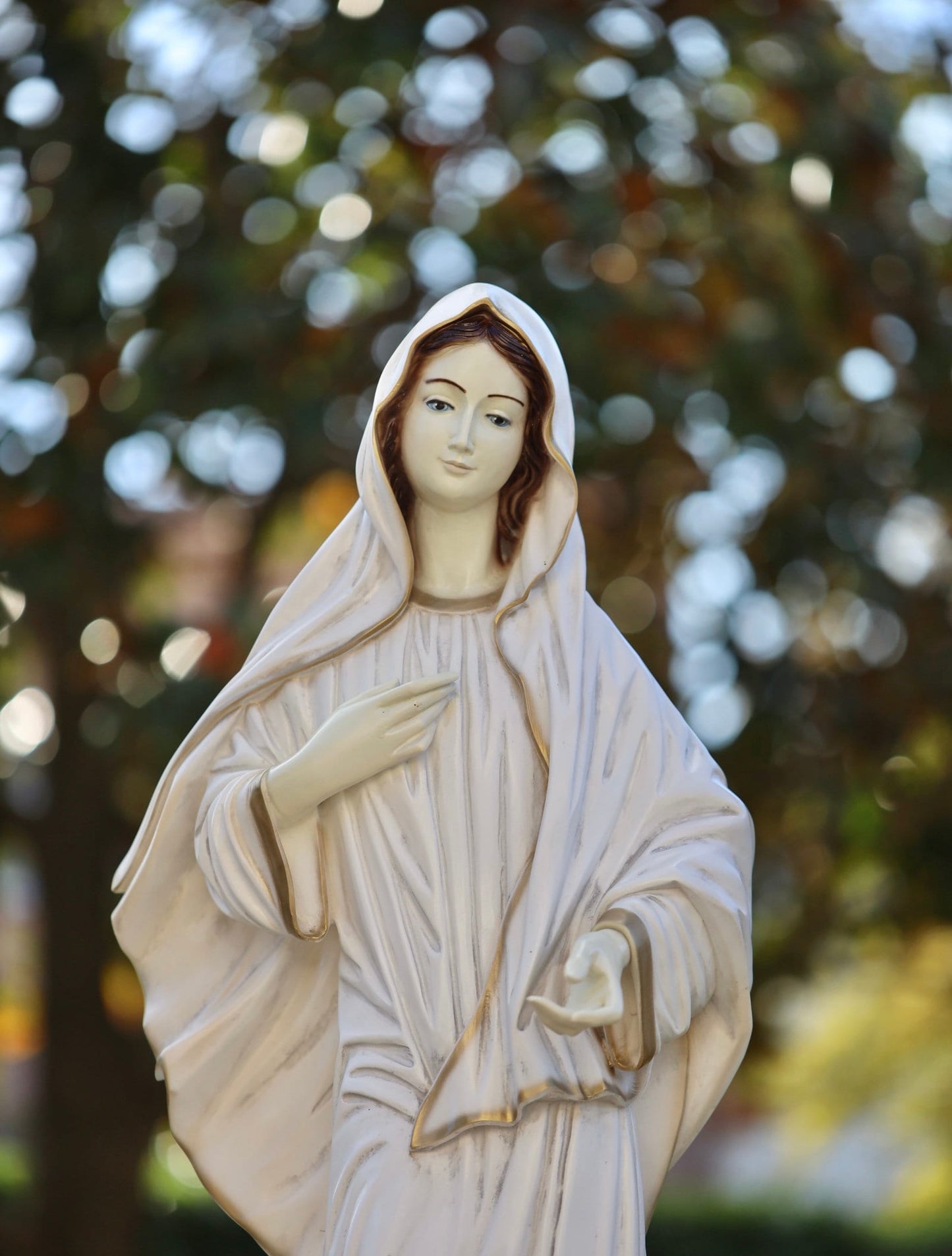Estatua de Medjugorje, estatua de la Reina de la Paz, estatua grande de la Virgen María, estatua del jardín, estatua del altar del hogar, estatua de polvo de mármol de Nuestra Señora