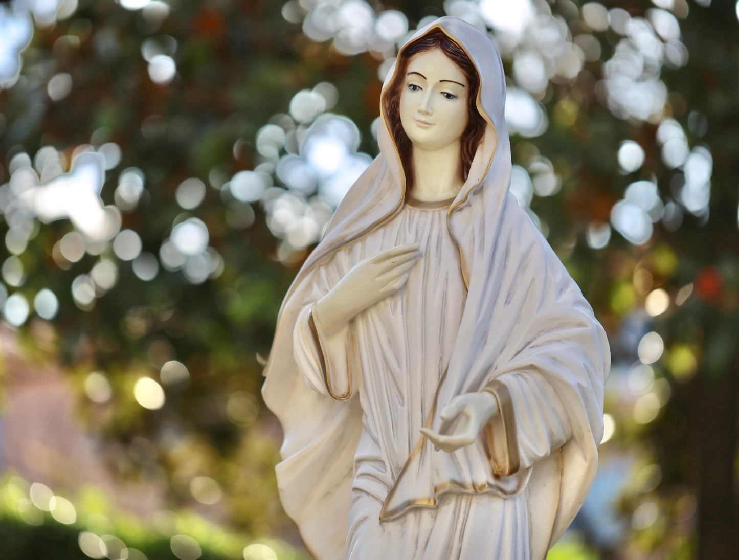 Estatua de Medjugorje, estatua de la Reina de la Paz, estatua grande de la Virgen María, estatua del jardín, estatua del altar del hogar, estatua de polvo de mármol de Nuestra Señora