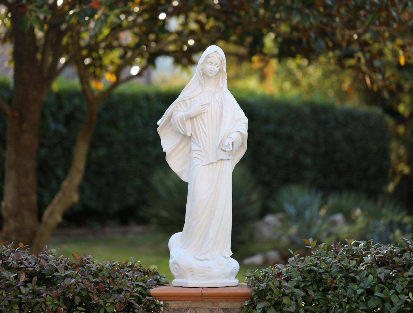 Estatua de Nuestra Señora, escultura de la Virgen María, estatua de Nuestra Señora de Medjugorje, estatua de la Reina de la Paz estatua de 3 pies, estatua de Nuestra Señora de Medjugorje