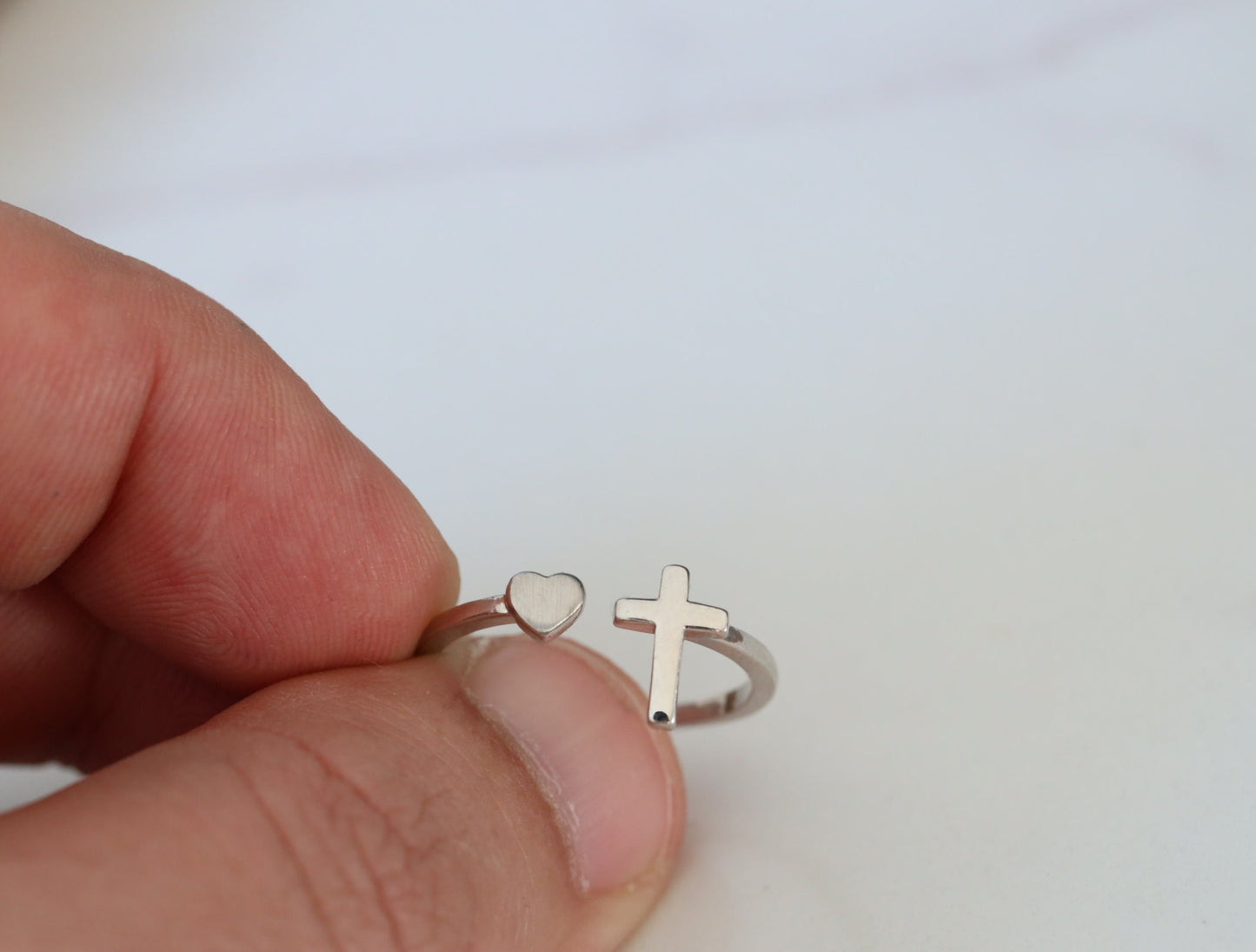 Anillo cruzado de plata de ley con Sagrado Corazón de Jesús, anillo cruzado con tamaño ajustable, anillo cruzado para mujer, anillo católico, anillo Medjugorje
