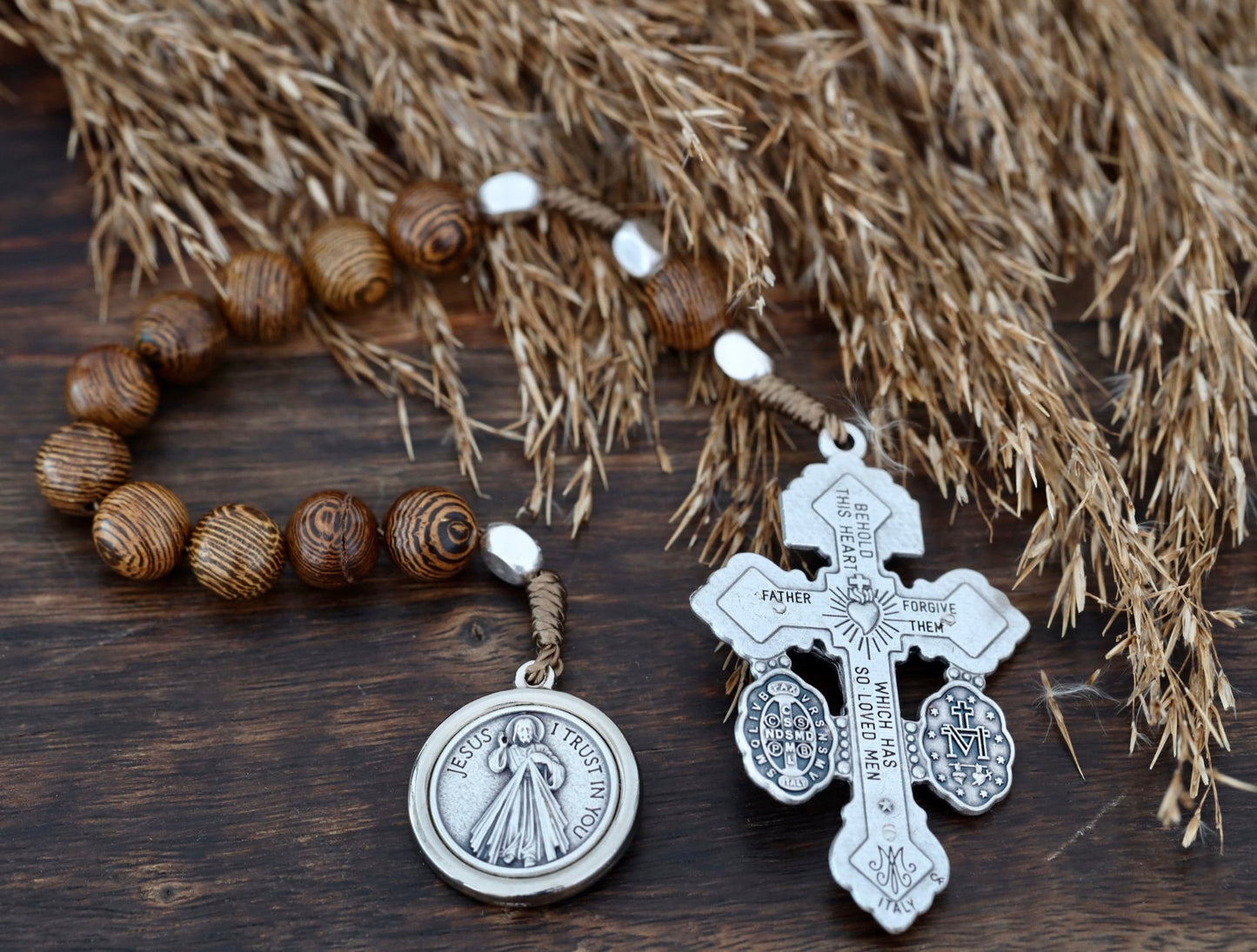 Wooden one decade rosary, pardon crucifix rosary,pocket rosary for man,miraculous medal rosary,dainty rosary, st Benedict one decade rosary