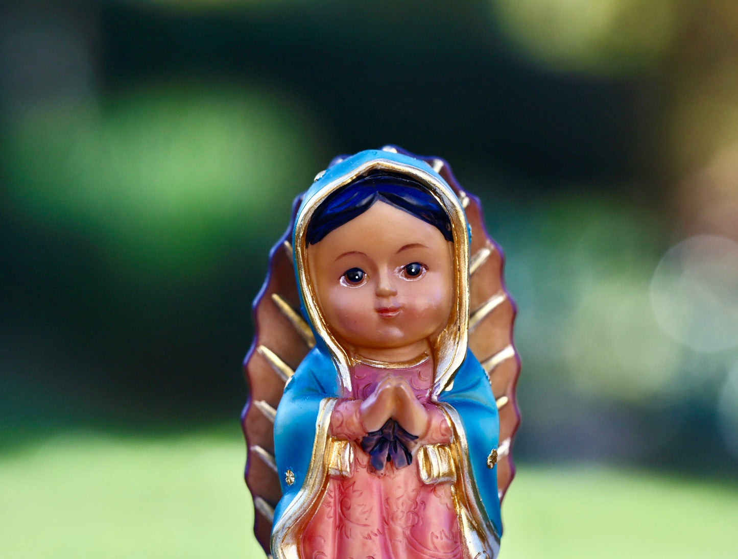 Estatua en miniatura de Nuestra Señora de Guadalupe, Estatua en miniatura de la Virgen María de Guadalupe, colección de bebés de estatuas de resina, Estatua de Medjugorje