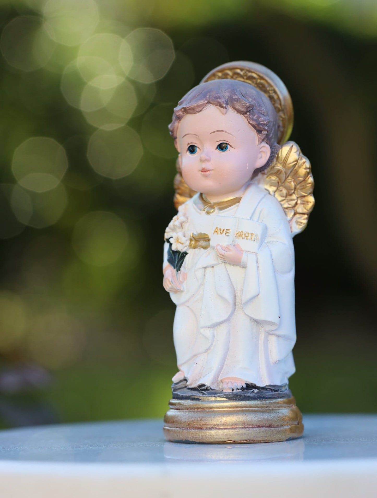 Estatua en miniatura de San Gabriel, estatua de colección de bebés arcángel Gabriel, estatua de resina de 4 pulgadas de San Gabriel, estatua del ángel de Medjugorje