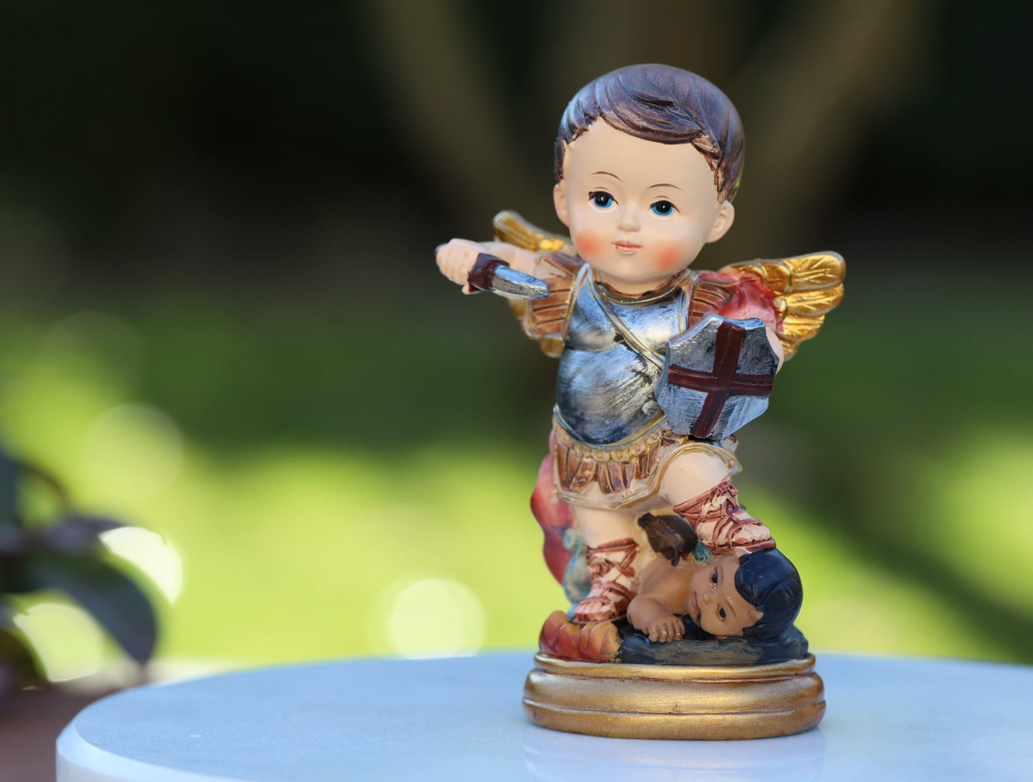 Estatua en miniatura de San Miguel Arcángel, colección de bebés Estatua de resina de San Miguel, estatua coleccionable de Arcángel de Medjugorje