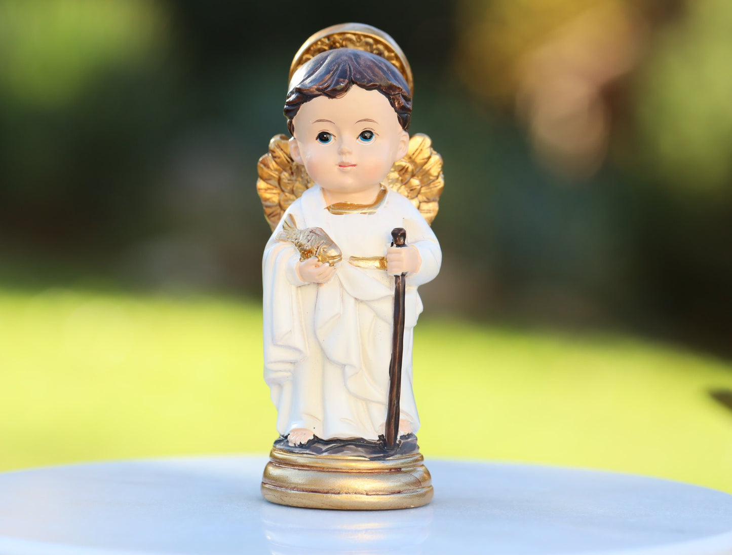 Estatua en miniatura del arcángel de San Rafael, estatua de la colección de bebés de San Rafael, Pequeña estatua de resina de San Rafael de Medjugorje