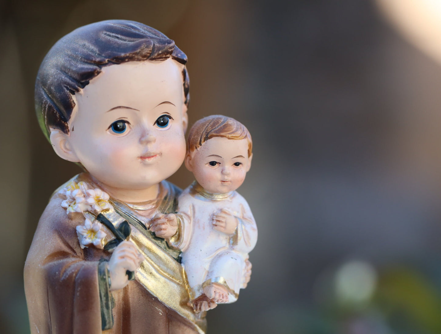 Estatua miniatura de San José, estatua de colección de bebés, estatua protectora de la familia, estatua católica, estatua coleccionable de santo católico