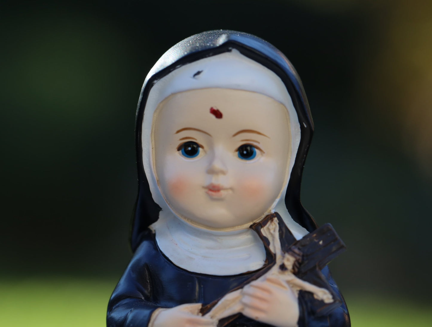 Estatua en miniatura de Santa Rita, colección de bebés Estatua de Santa Rita, estatua de Santa católica en miniatura, santos coleccionables, santos devocionales como bebé