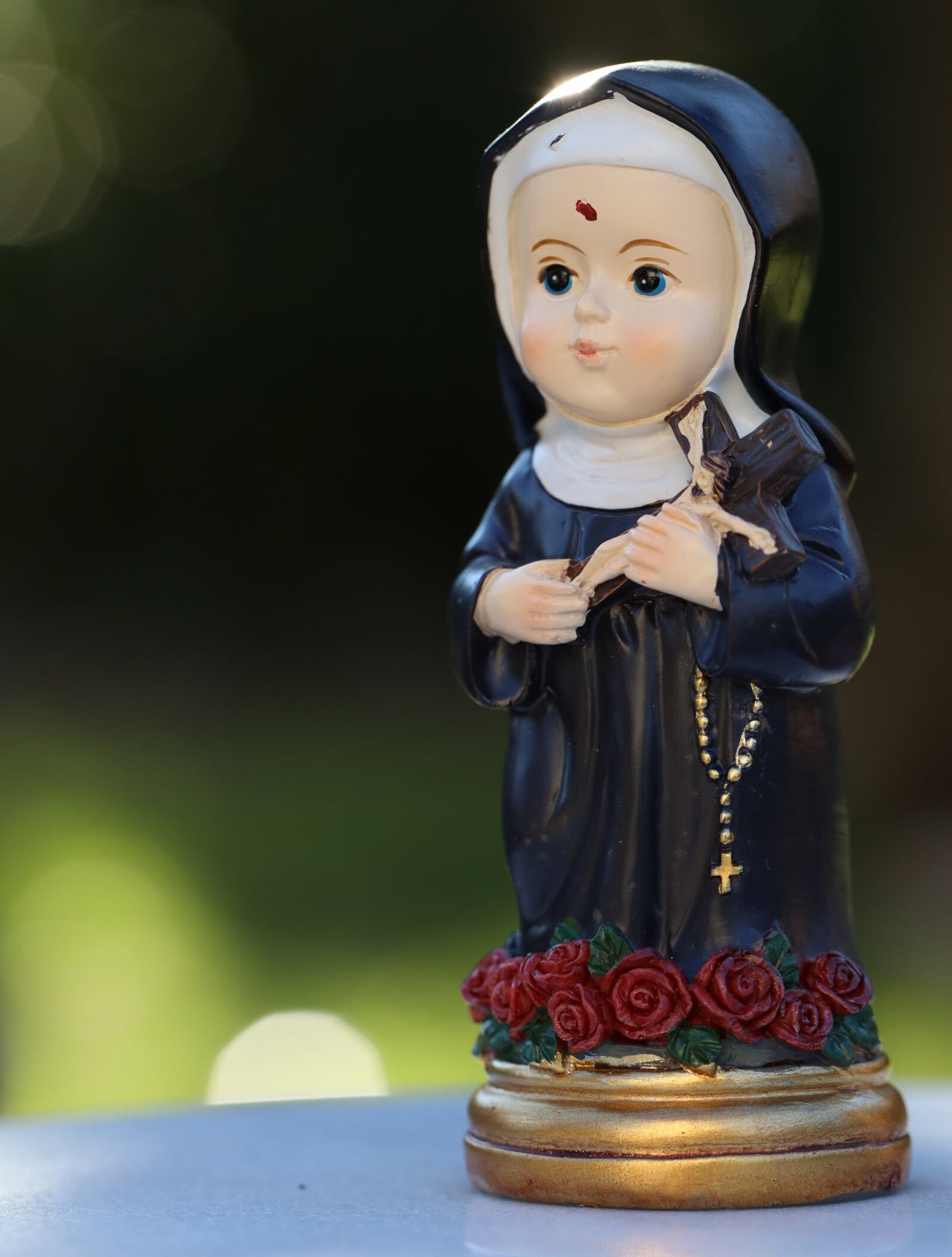 Estatua en miniatura de Santa Rita, colección de bebés Estatua de Santa Rita, estatua de Santa católica en miniatura, santos coleccionables, santos devocionales como bebé