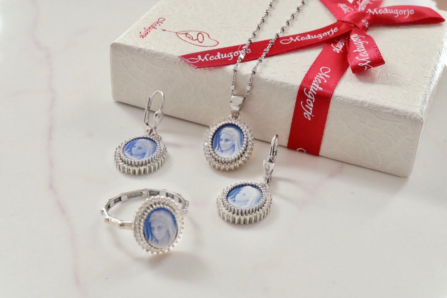 Conjunto de joyas de camafeo de Nuestra Señora de Gracia, kit de pendientes y colgante de anillo de collar de la Virgen María, conjunto de joyas de plata de ley 925 de Medjugorje para mujer,