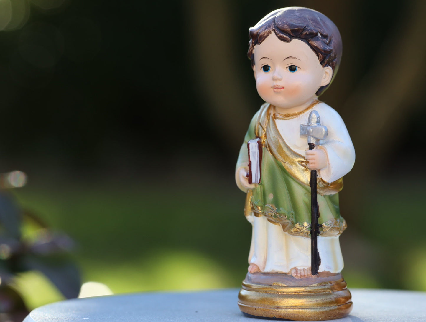 Estatua en miniatura de San Pablo, patrón de los predicadores y escritores, figura religiosa pintada a mano de 9 cm