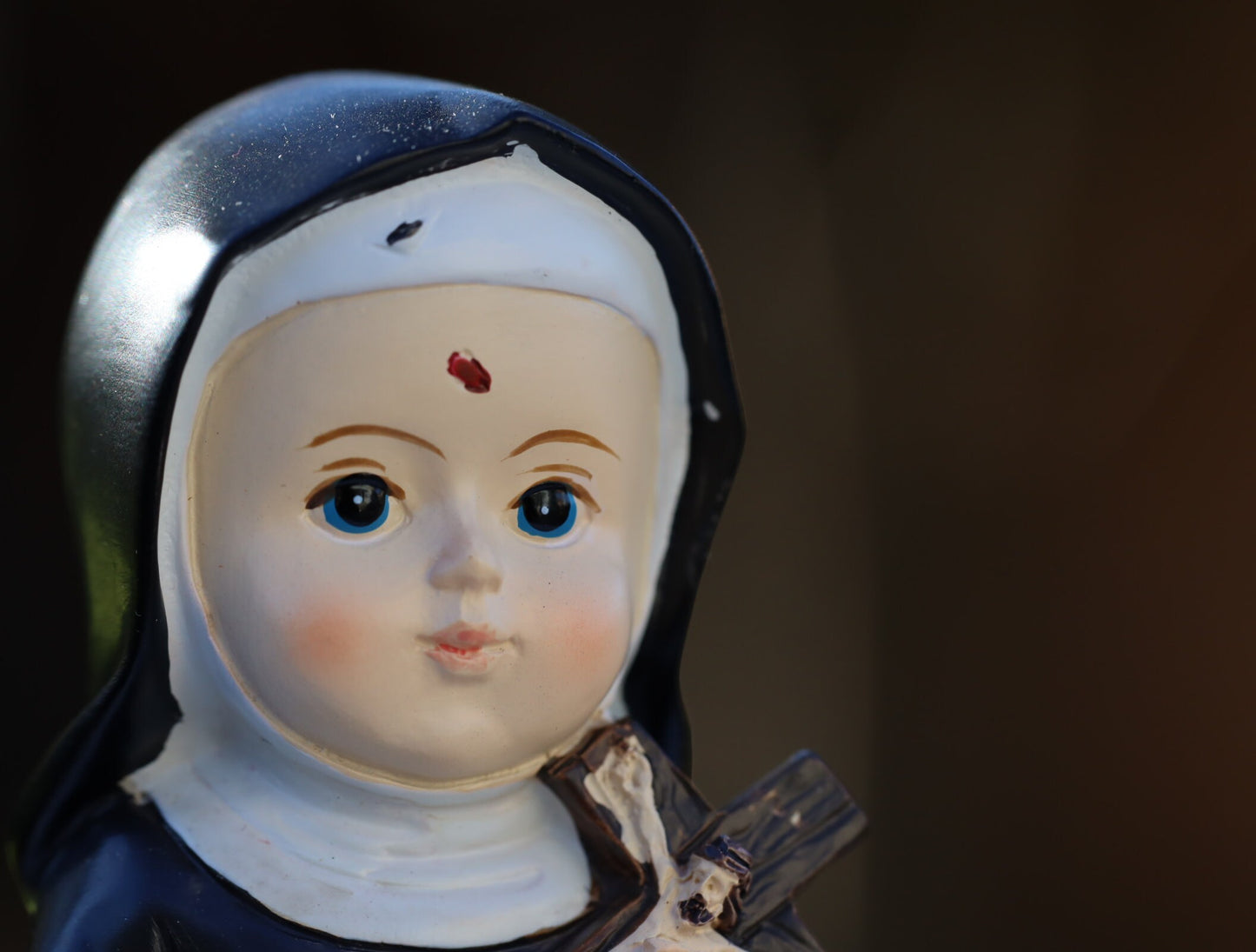 Estatua en miniatura de Santa Rita, colección de bebés Estatua de Santa Rita, estatua de Santa católica en miniatura, santos coleccionables, santos devocionales como bebé
