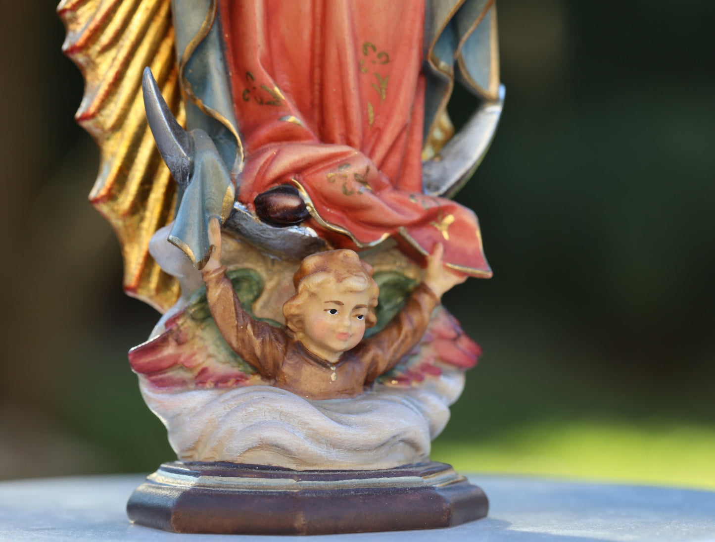 Estatua de madera tallada a mano de Nuestra Señora de Guadalupe, estatua de la Reina de la Paz de 14 pulgadas, estatua única de la Virgen María, estatua de la Madre María para el altar