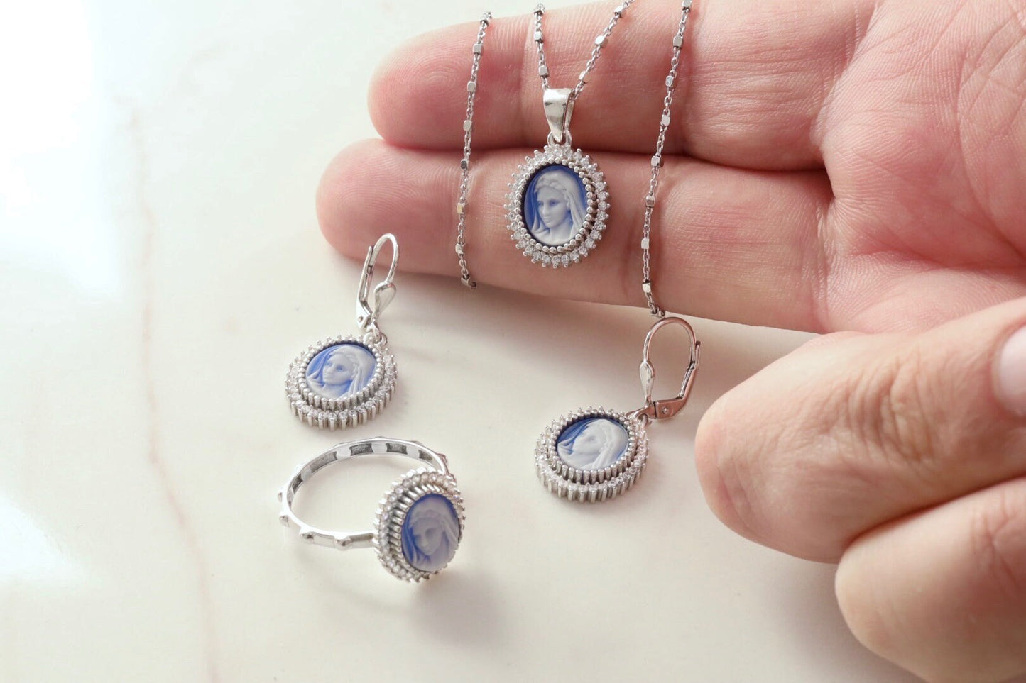 Conjunto de joyas de camafeo de Nuestra Señora de Gracia, kit de pendientes y colgante de anillo de collar de la Virgen María, conjunto de joyas de plata de ley 925 de Medjugorje para mujer,