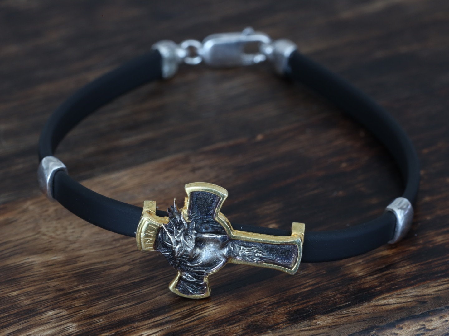 Pulsera cruzada para hombre, pulsera cruzada de plata de primera ley bañada en oro, pulsera de caucho natural con Rostro de Jesús, pulsera Rostro Santísimo