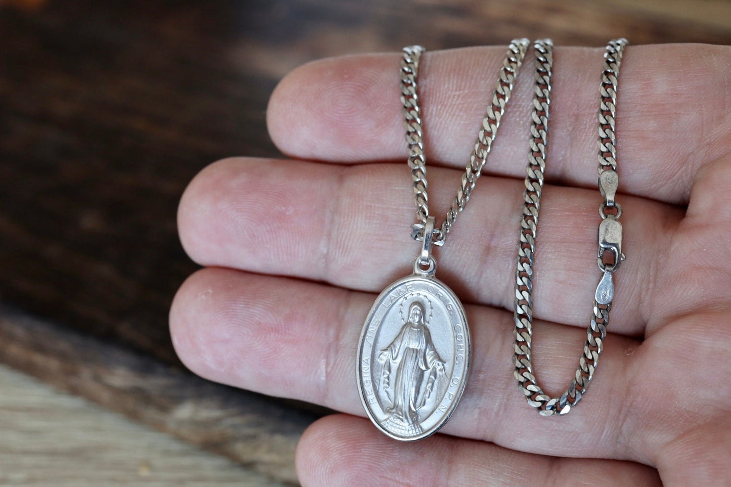 Medium size Miraculous Medal necklace pendant, sterling silver Miraculous Medal,diamond cut Miraculous Medal,detailed Miraculous Medal charm