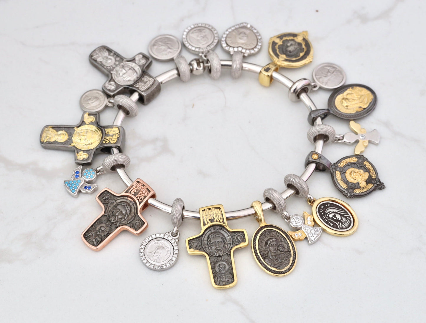 Cruz compatible con Pandora, cruz de plata de ley con rostro de Jesús, colgante de pulsera compatible con Pandora, encanto para pulsera de plata de Medjugorje