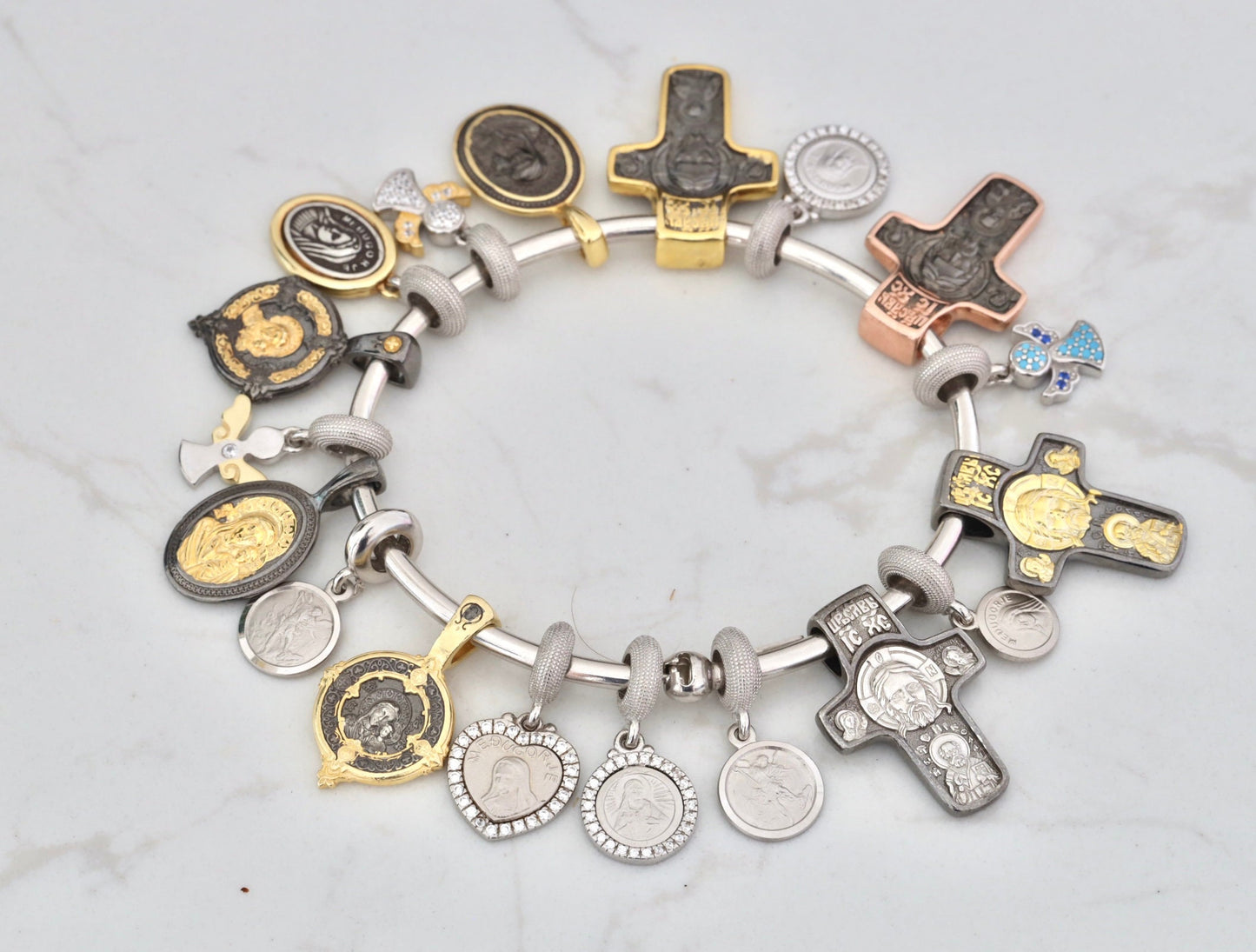 Cruz compatible con Pandora, cruz de plata de ley con rostro de Jesús, colgante de pulsera compatible con Pandora, encanto para pulsera de plata de Medjugorje