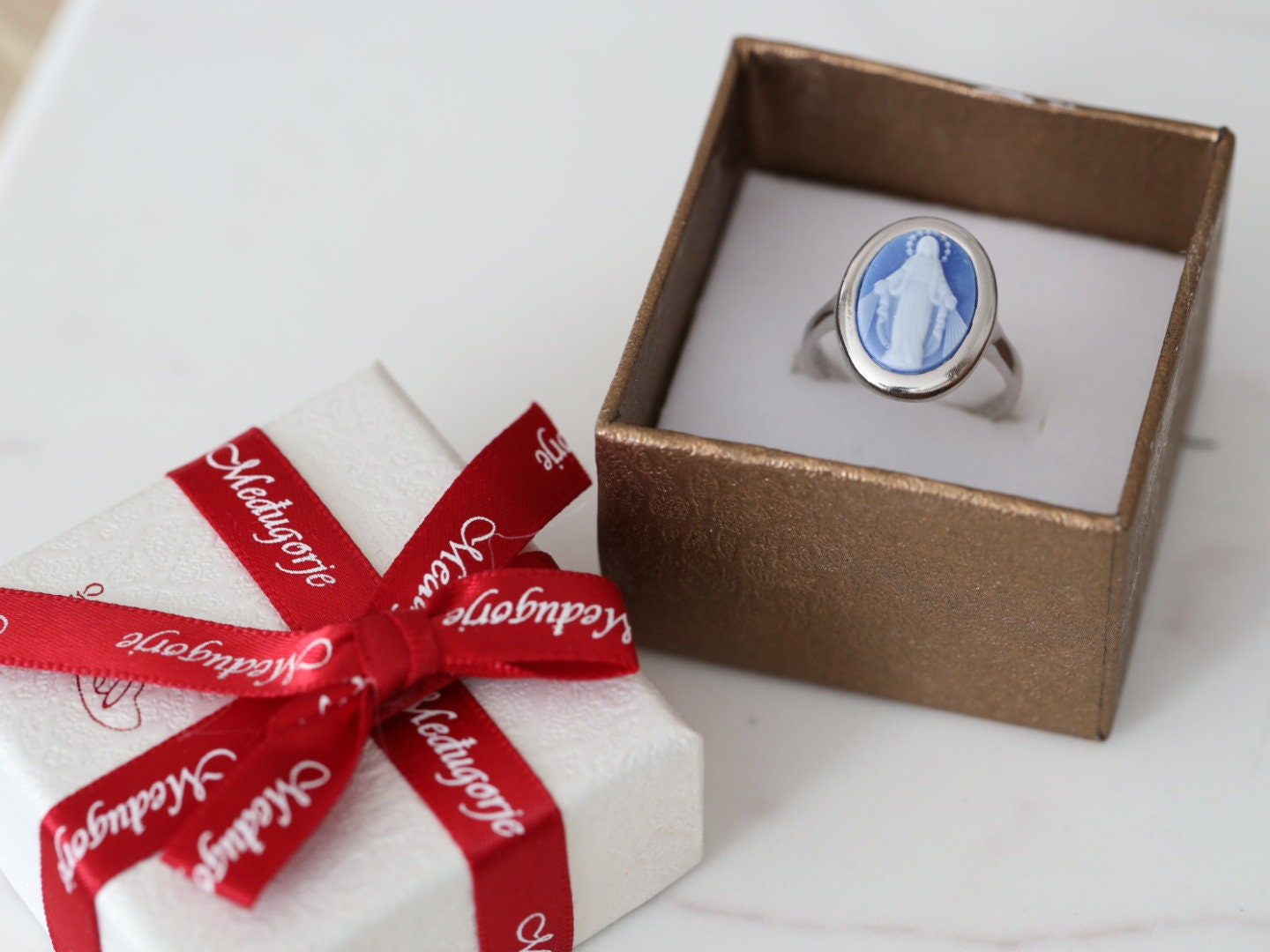 Anillo de cameo Nuestra Señora de Gracia, anillo estilo cameo de ágata azul de plata de primera ley 925, anillo de Nuestra Señora de tamaño ajustable, anillo ajustable de la Virgen María