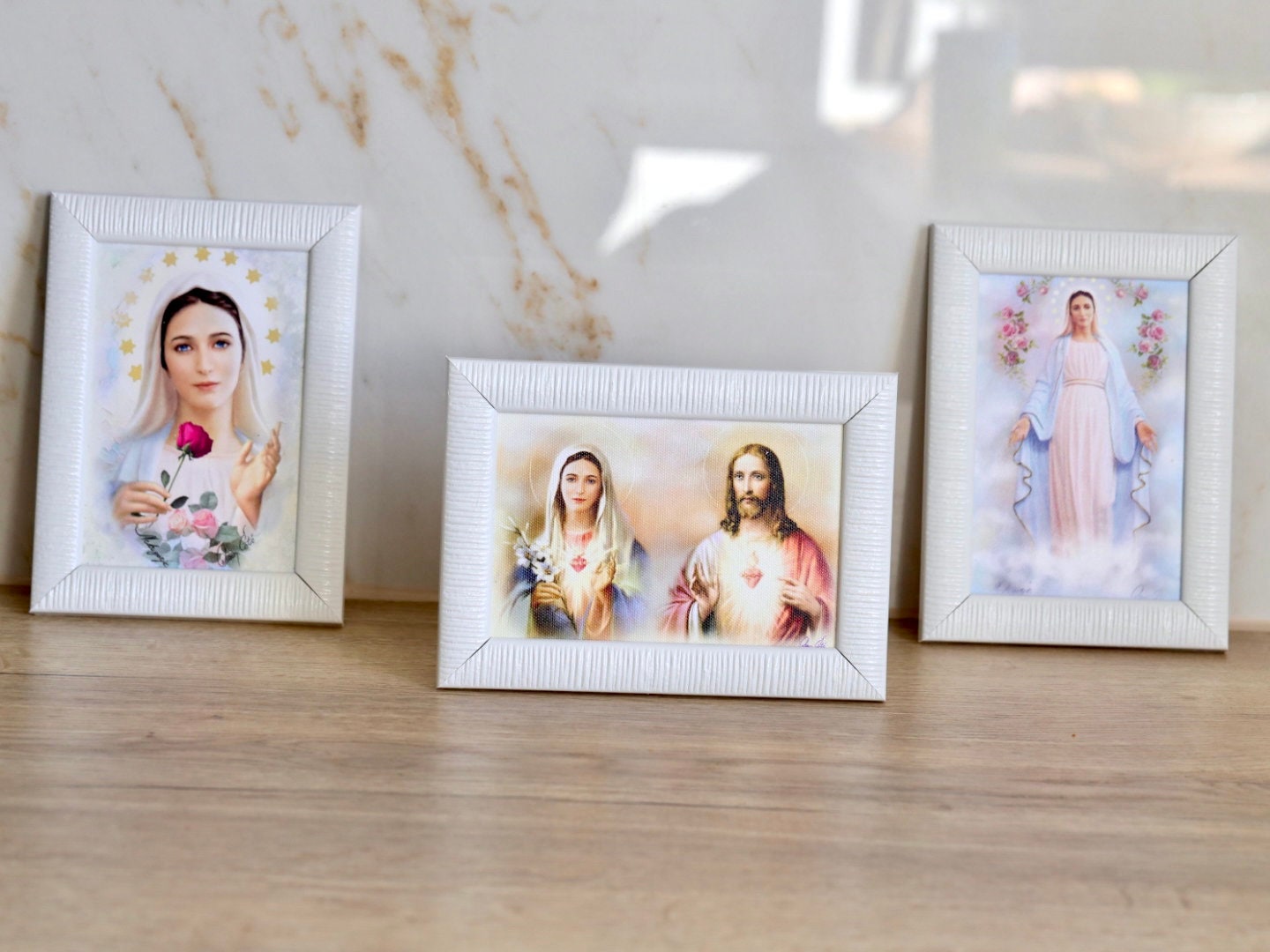 Pequeño lienzo de Nuestra Señora de Gracia, impresión de lienzo de la Virgen María, marco de imagen de la Virgen María, lienzo enmarcado de Medjugorje, marco de mesa de la Virgen María