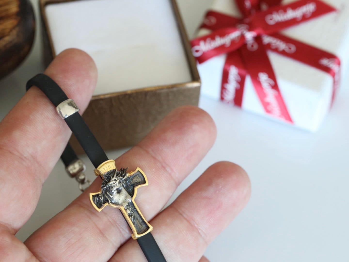 Pulsera cruzada para hombre, pulsera cruzada de plata de primera ley bañada en oro, pulsera de caucho natural con Rostro de Jesús, pulsera Rostro Santísimo