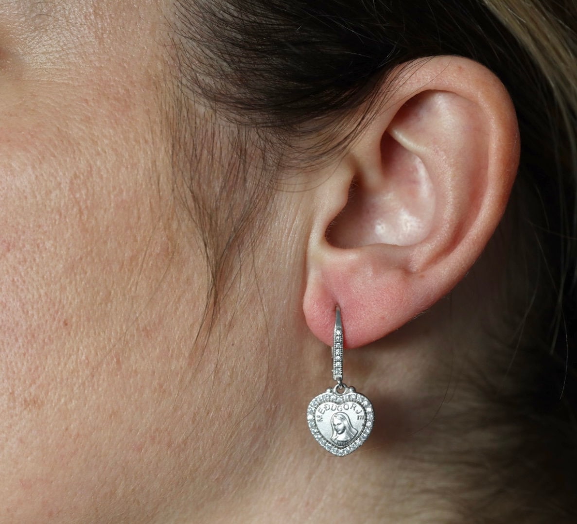 Pendientes con forma de corazón de Nuestra Señora, pendientes Medjugorje de plata de ley 925, pendientes con medalla de la Virgen María, pendientes con forma de Reina de la Paz