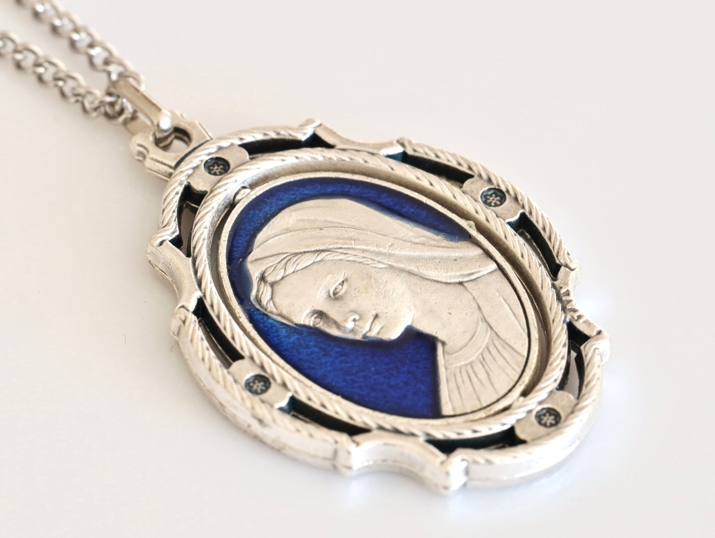 Medalla Nuestra Señora Divina Misericordia, Medallón de Plata, Collar Reina de la Paz y Divina Misericordia, collar católico para mujer, esmalte azul y rojo