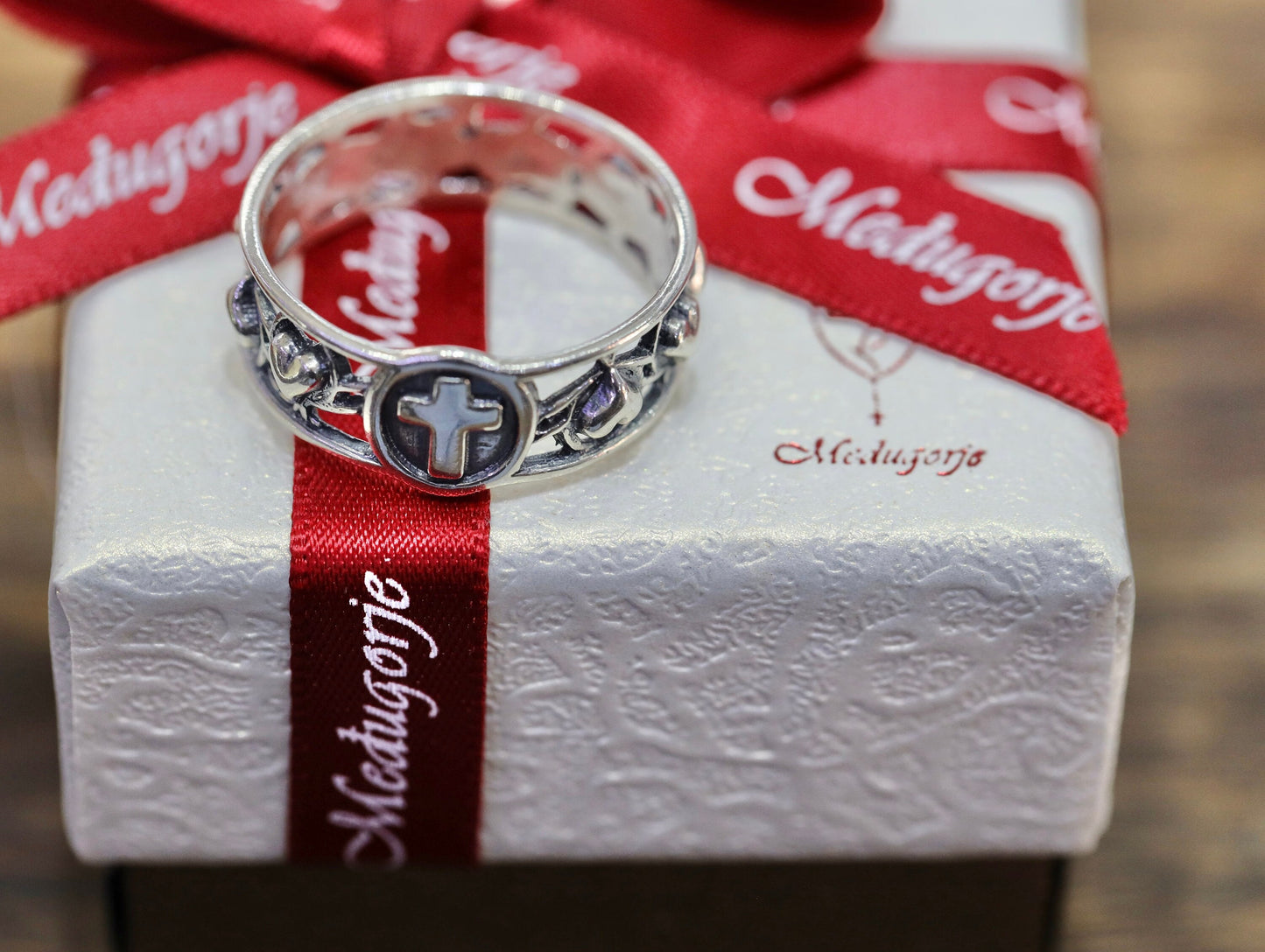 Anillo rosario, anillo rosario con corazones, rosario plata 925, anillo cruz vintage, anillo plata antigua con cruz, anillo oración